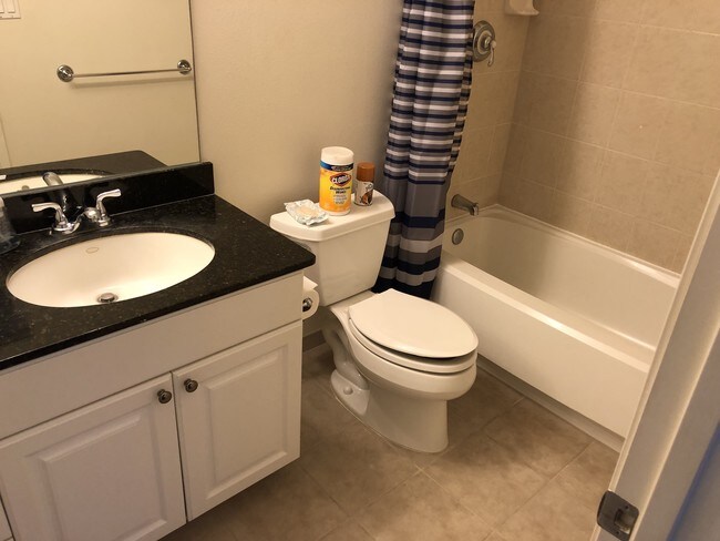 Building Photo - 92-1083 Koio Dr