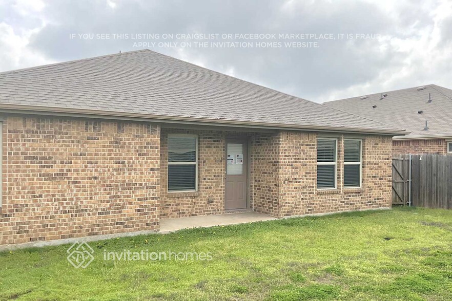 Building Photo - 2417 Hankinson Ln