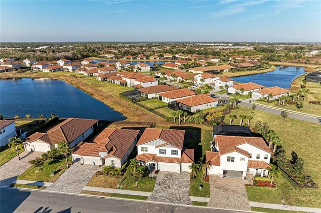 Building Photo - 13827 Green Hammock Pl