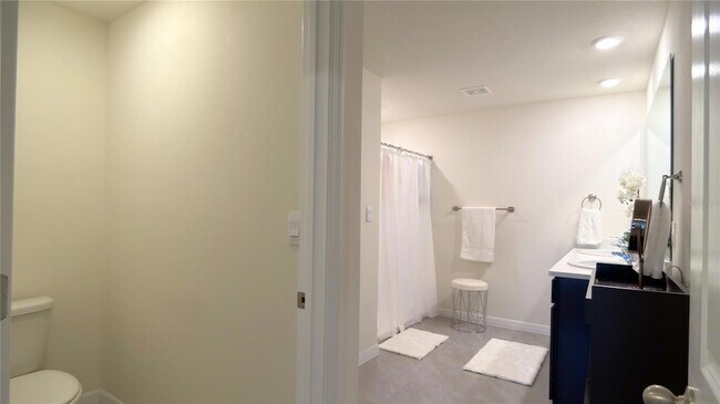 Building Photo - 6987 SW 136th Ln