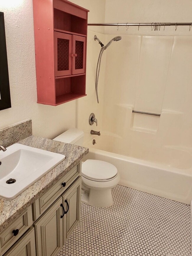 Building Photo - SKYRIDGE HOUSE