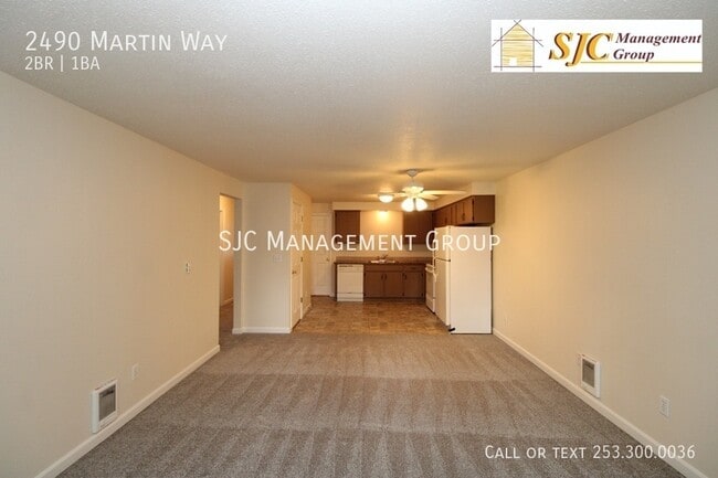 Building Photo - 2490 Martin Way