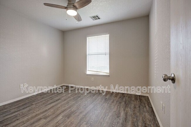 Building Photo - 15405 Acacia Rd