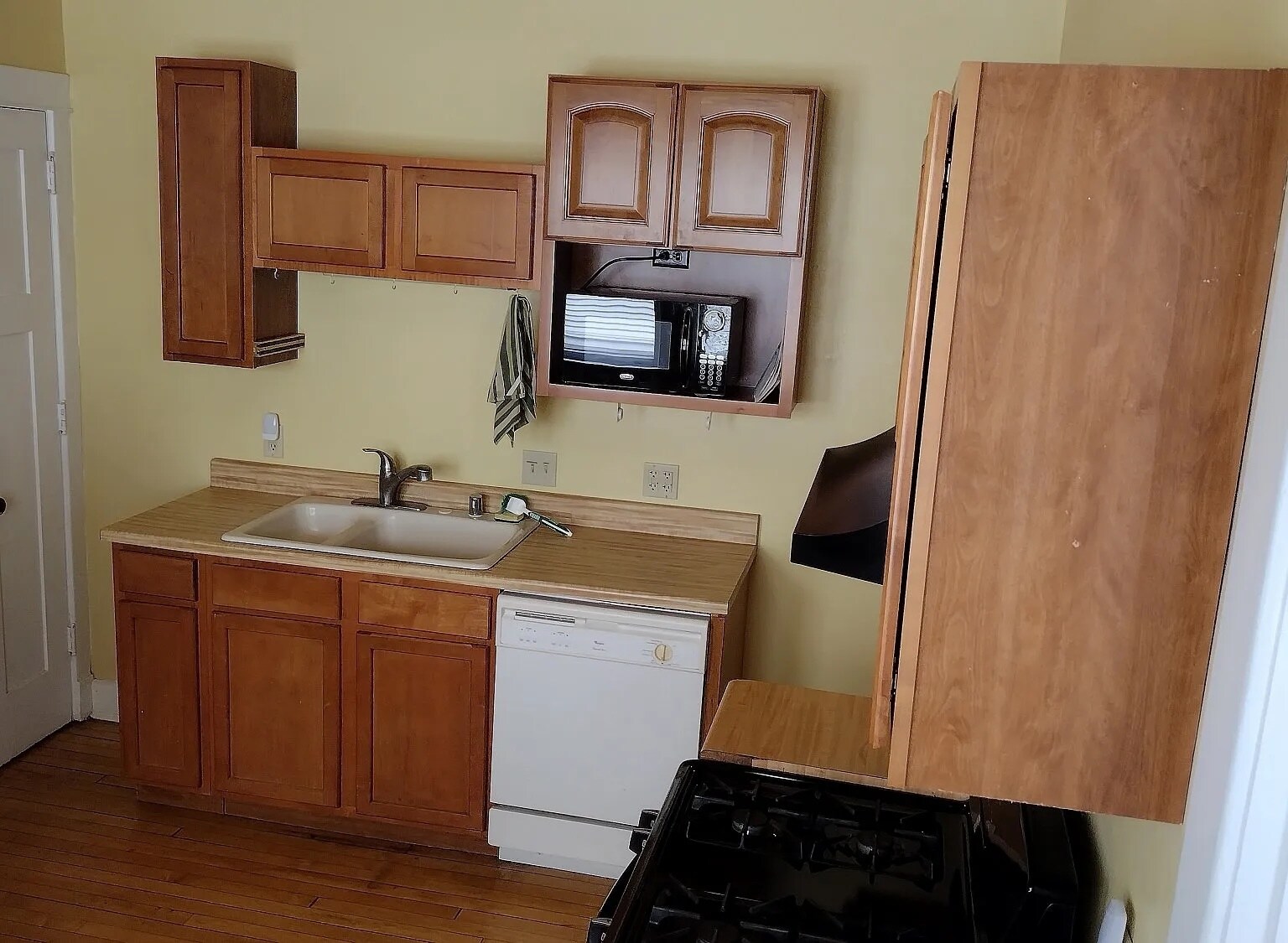 Building Photo - 937 Spaight St