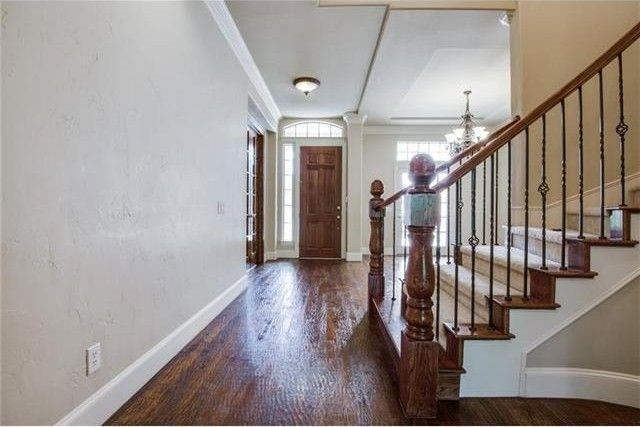 Building Photo - 9679 Carriage Hill Ln