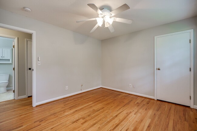 Building Photo - 5781 King Arthur Dr