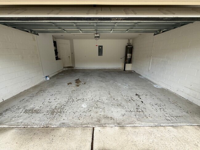 Building Photo - 3052 Wild Pepper Ave