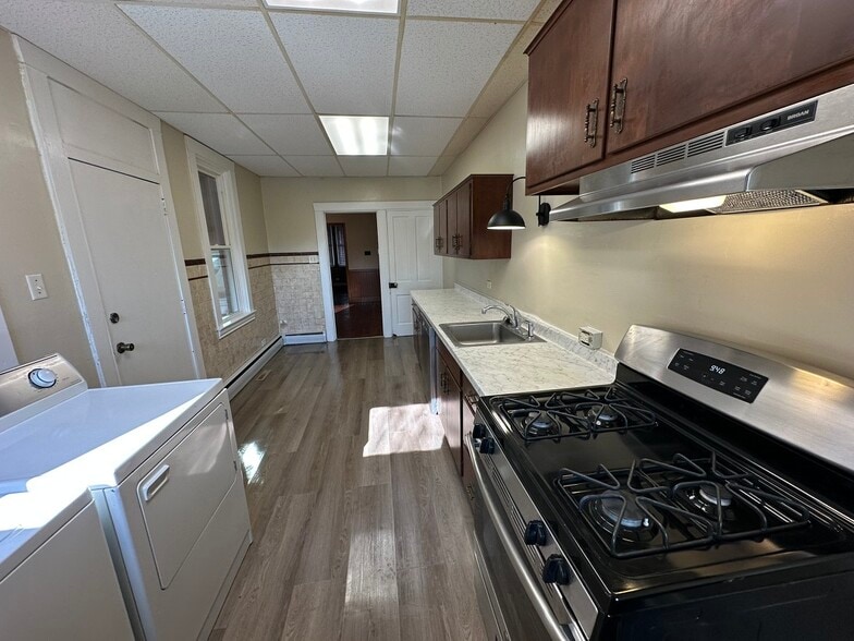 Building Photo - 139 Coral St