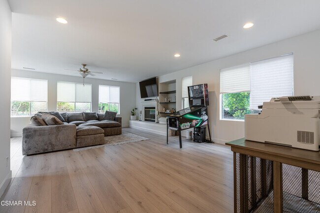 Building Photo - 5314 Via Dolores