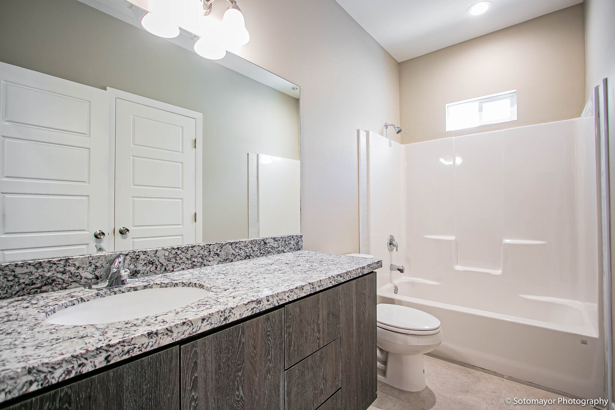 Building Photo - 3424 Golden Nugget