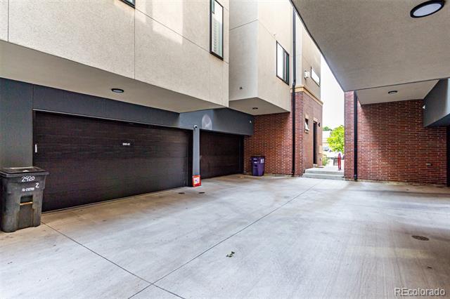 Building Photo - 2920 W 26th Ave