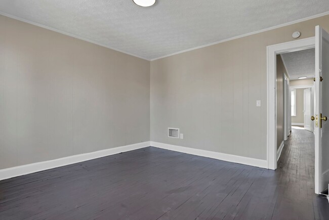 Building Photo - 791-793 E Starr Ave