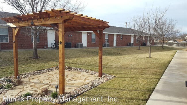 Building Photo - 2801 Mable Dr