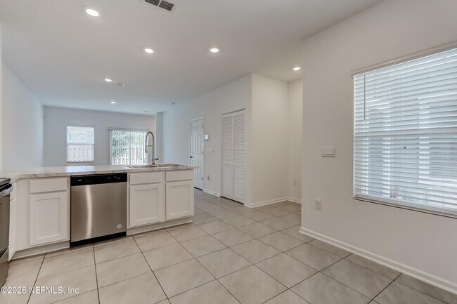 Building Photo - 3986 Haymon Ave