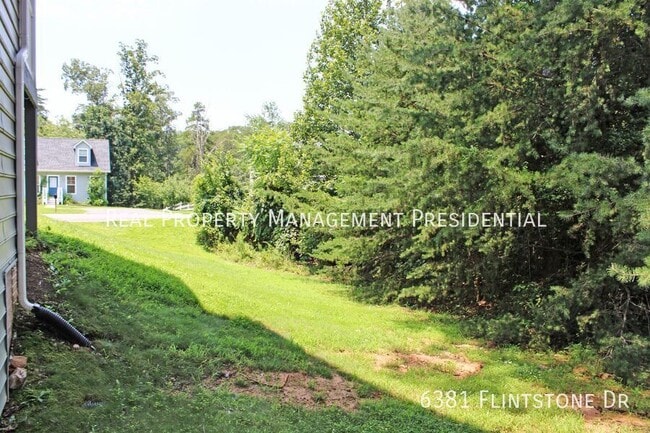Building Photo - 6381 Flintstone Dr