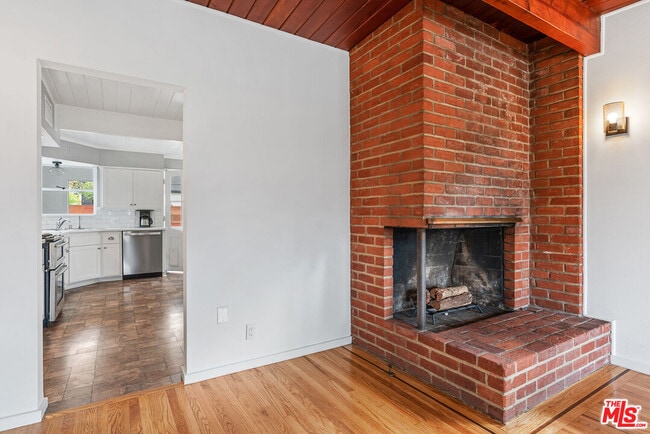 Building Photo - 7639 Machrea St