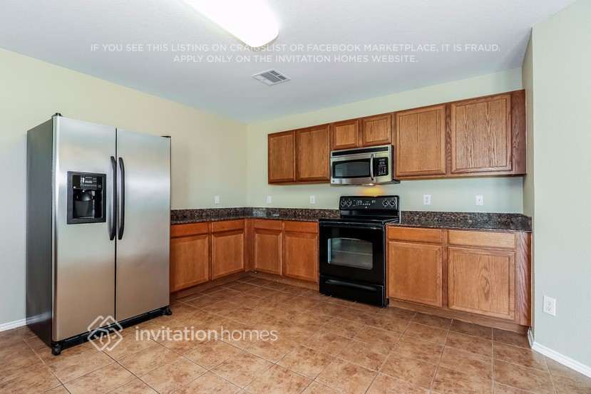 Building Photo - 8139 Mossberg Dr