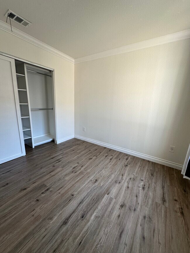 Building Photo - 1367 Caminito Capistrano