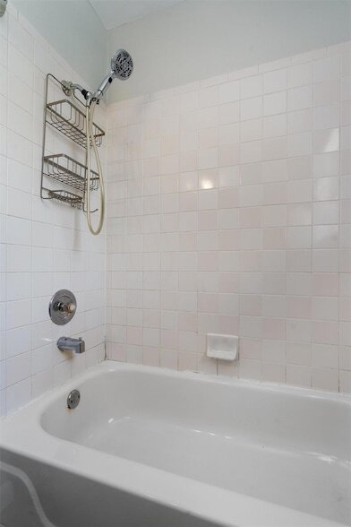 Building Photo - 6300 Crumley Ln