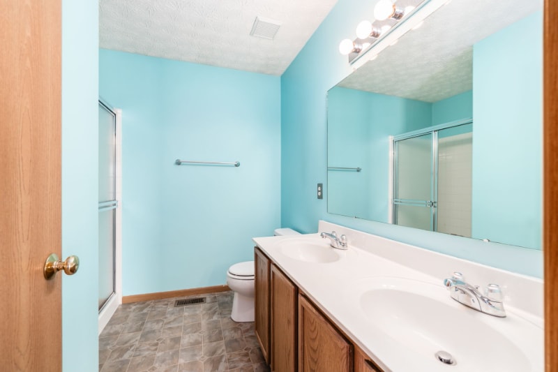 Building Photo - 135 Saratoga St