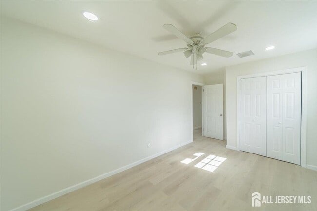 Building Photo - 54 Bergen St