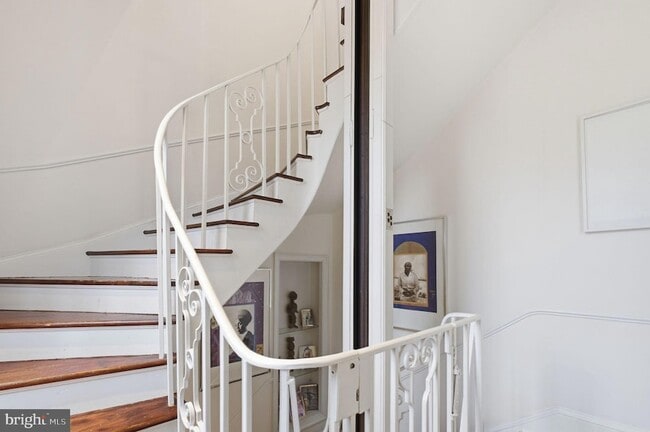 Building Photo - 3308 R St NW