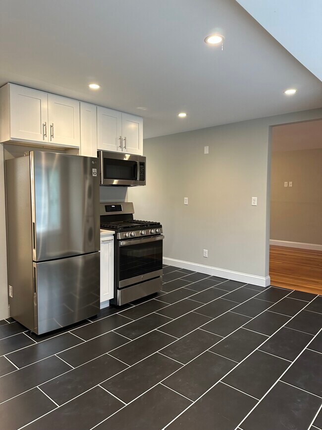 16 Morton St 16 Morton St Andover MA 01810 Apartment Finder