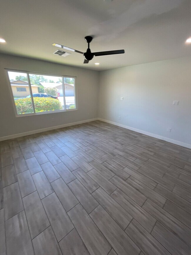 Building Photo - NO HOA Heated Pool-Gorgeous 3bed/2bath Home in Old Town Scottsdale