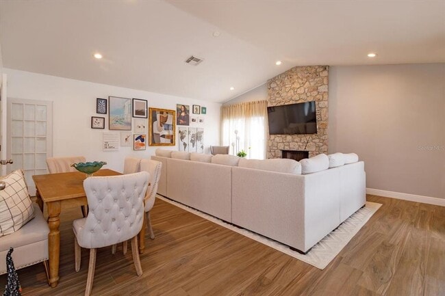 Building Photo - 8701 Master Link Ct