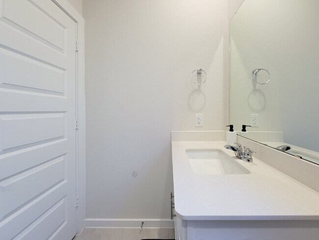 Building Photo - 3 Bed Home for Rent in Park Row Village West | Houston TX 77084