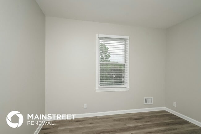 Building Photo - 10714 English Oak Ct
