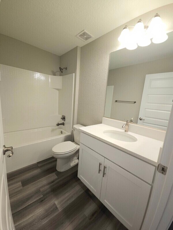 Building Photo - 2959 W Buccaneer Ln