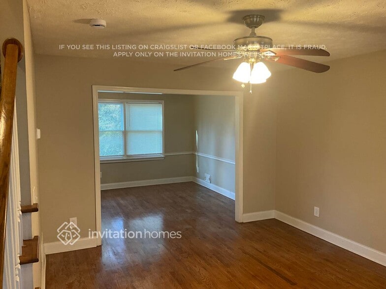 Building Photo - 3240 Wakefield Dr