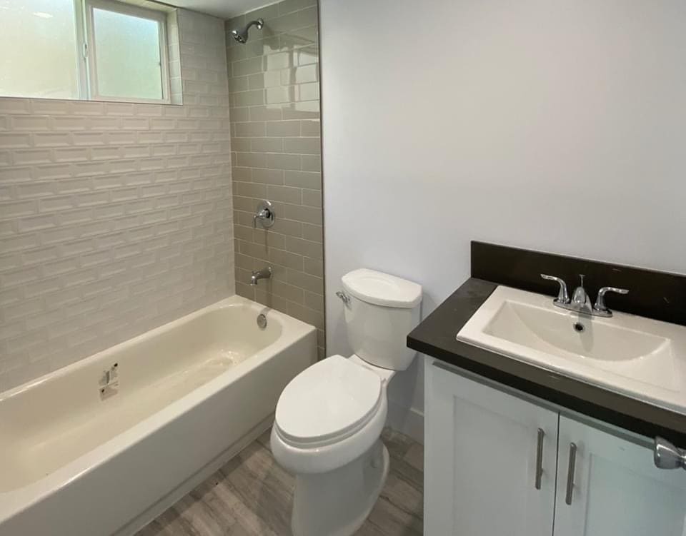 Building Photo - 789 E 41st Pl