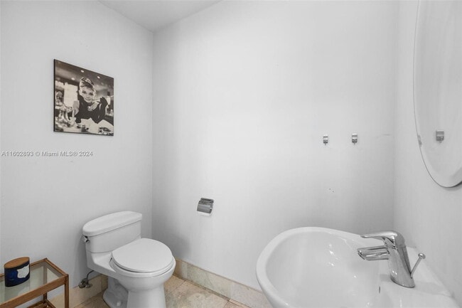 Building Photo - 1545 Jefferson Ave