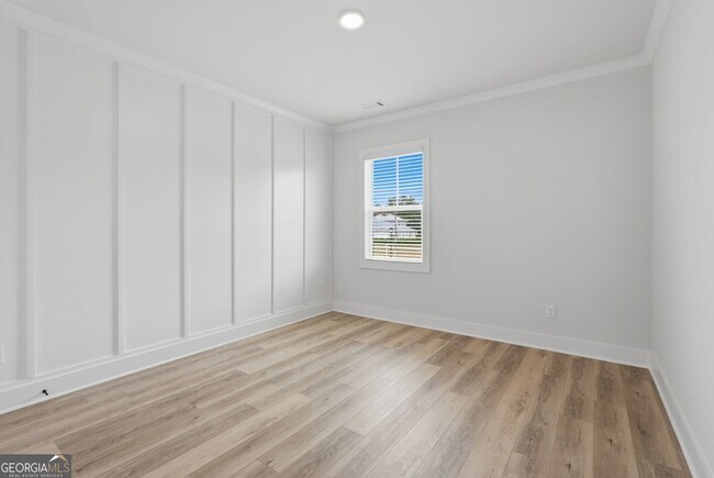 Building Photo - 331 Orchid St