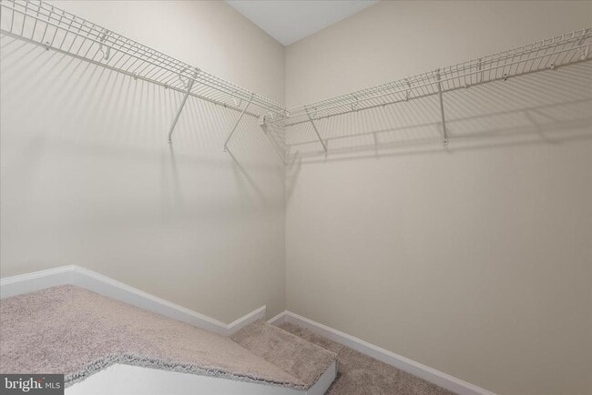 Building Photo - 403 18th Ave