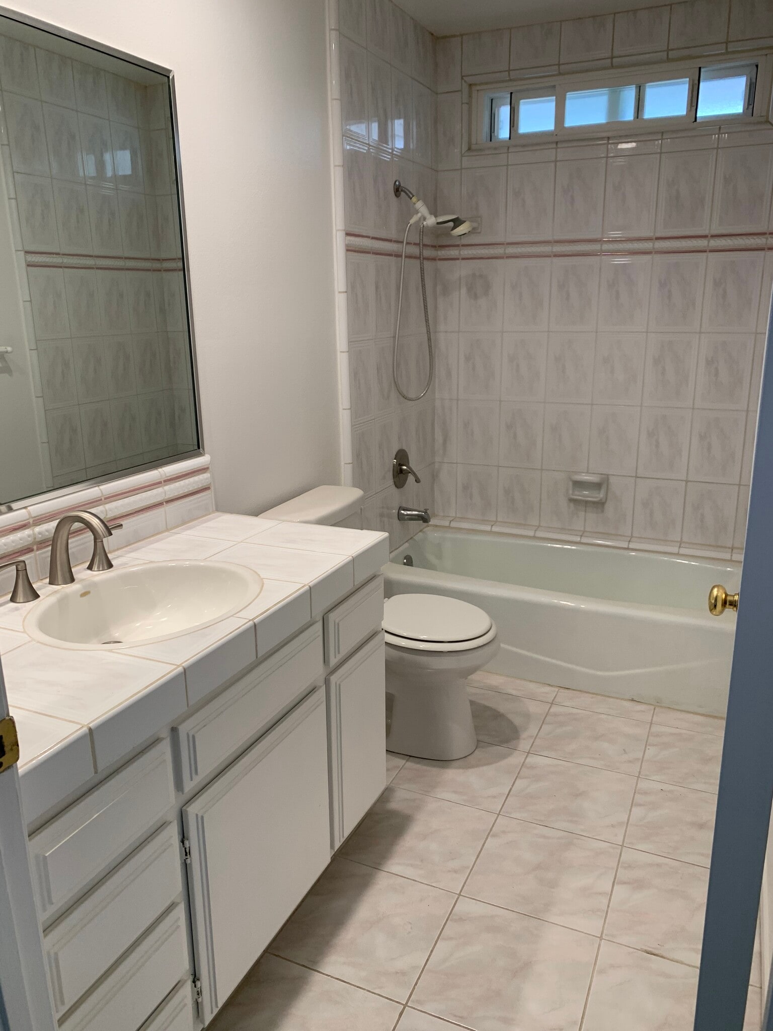 Bathroom - 741 W Sycamore Ave