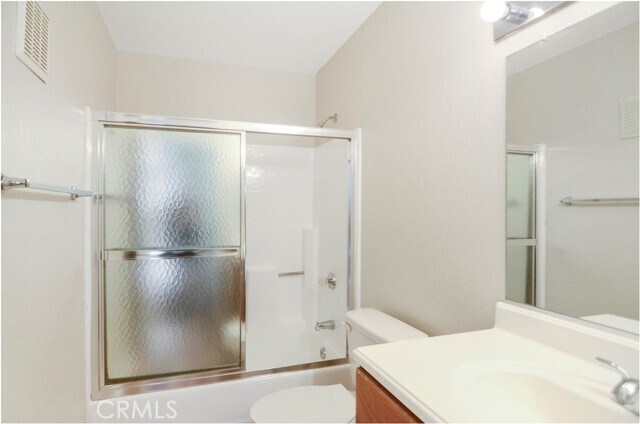 Building Photo - 70 Corniche Dr