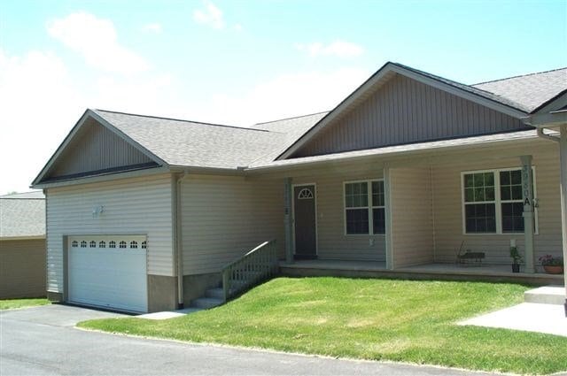 Building Photo - 3982 Howard Gap Rd