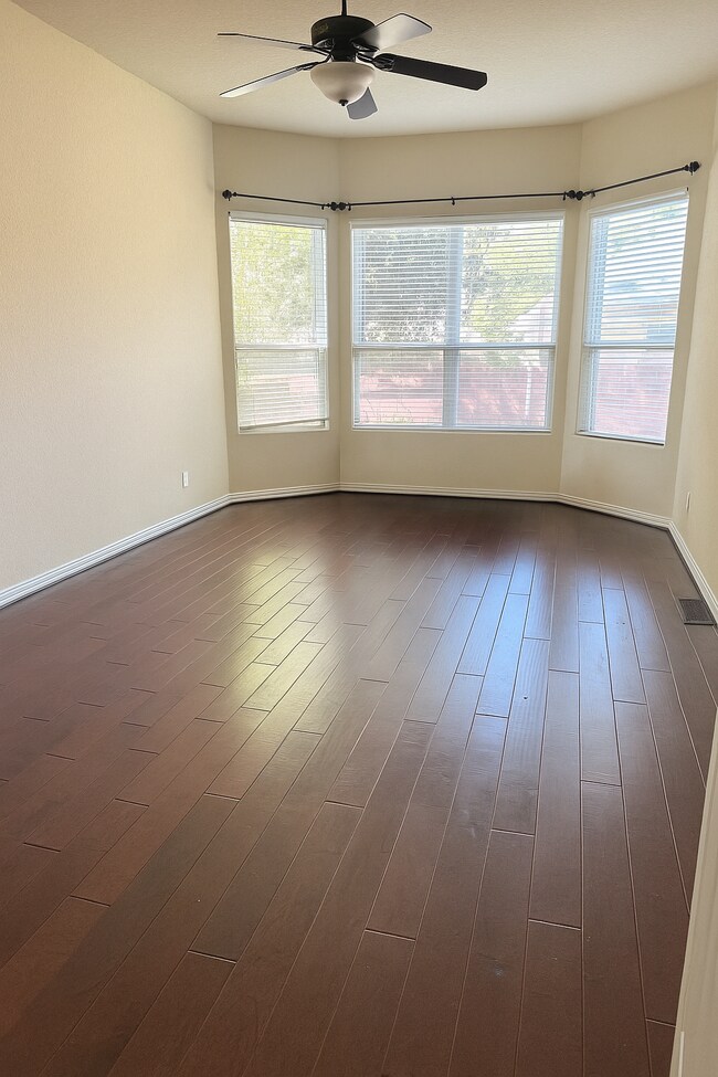 Building Photo - 25023 McBride Dr