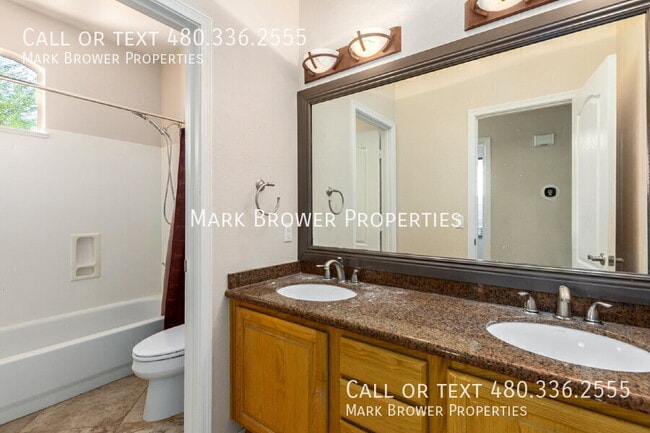 Building Photo - 4326 E Melinda Ln