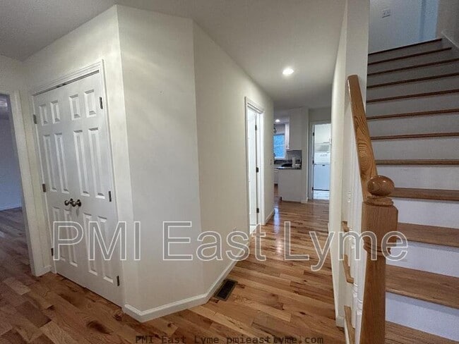 Building Photo - 23 Quakertown Mdws