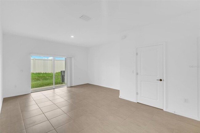 Building Photo - 8765 Daybreak St