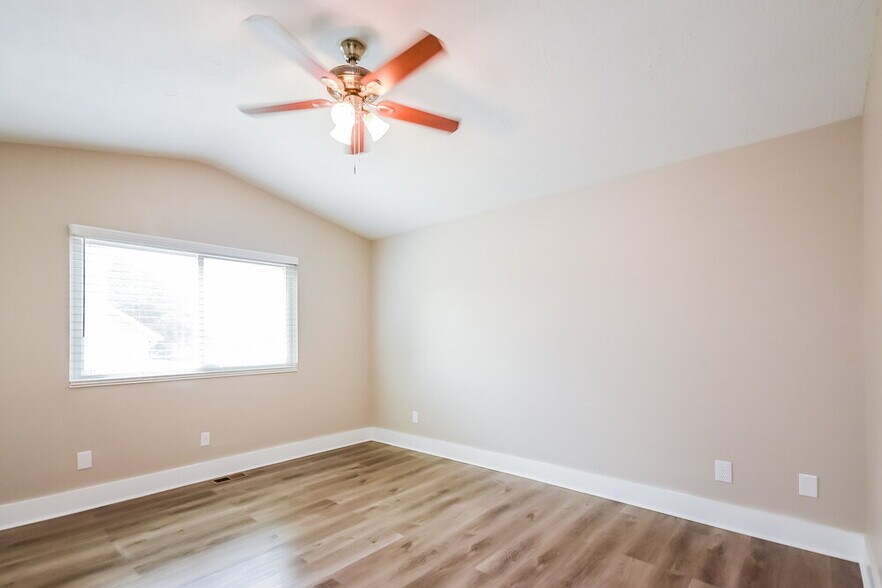 Building Photo - 1433 W 1800 N