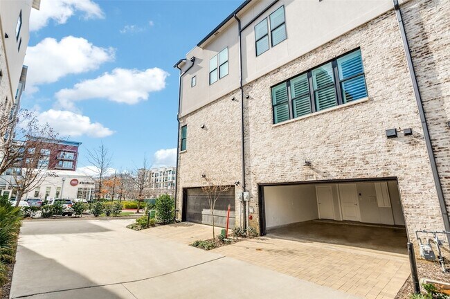Building Photo - 5421 Patterson St