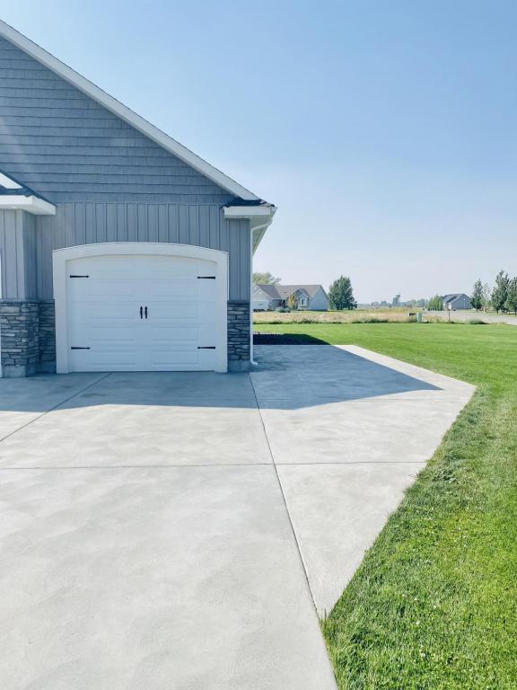 Building Photo - 133 N 3717 E