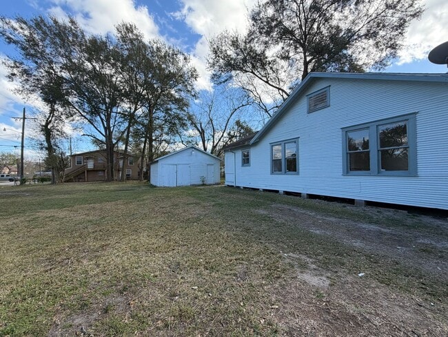 Building Photo - 4305 Fonville Ave