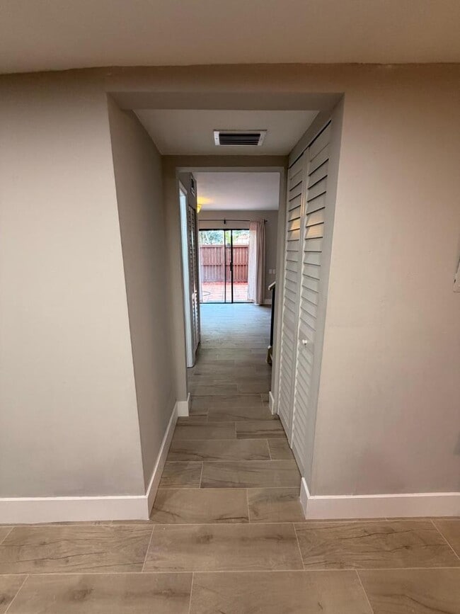 Building Photo - 6303 SW 116th Pl