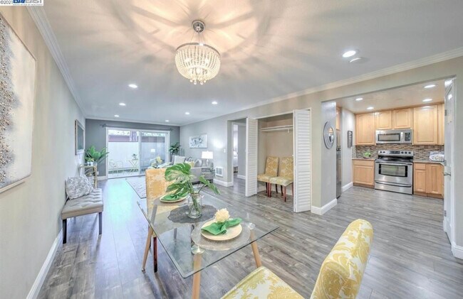 Building Photo - 47112 Warm Springs Blvd